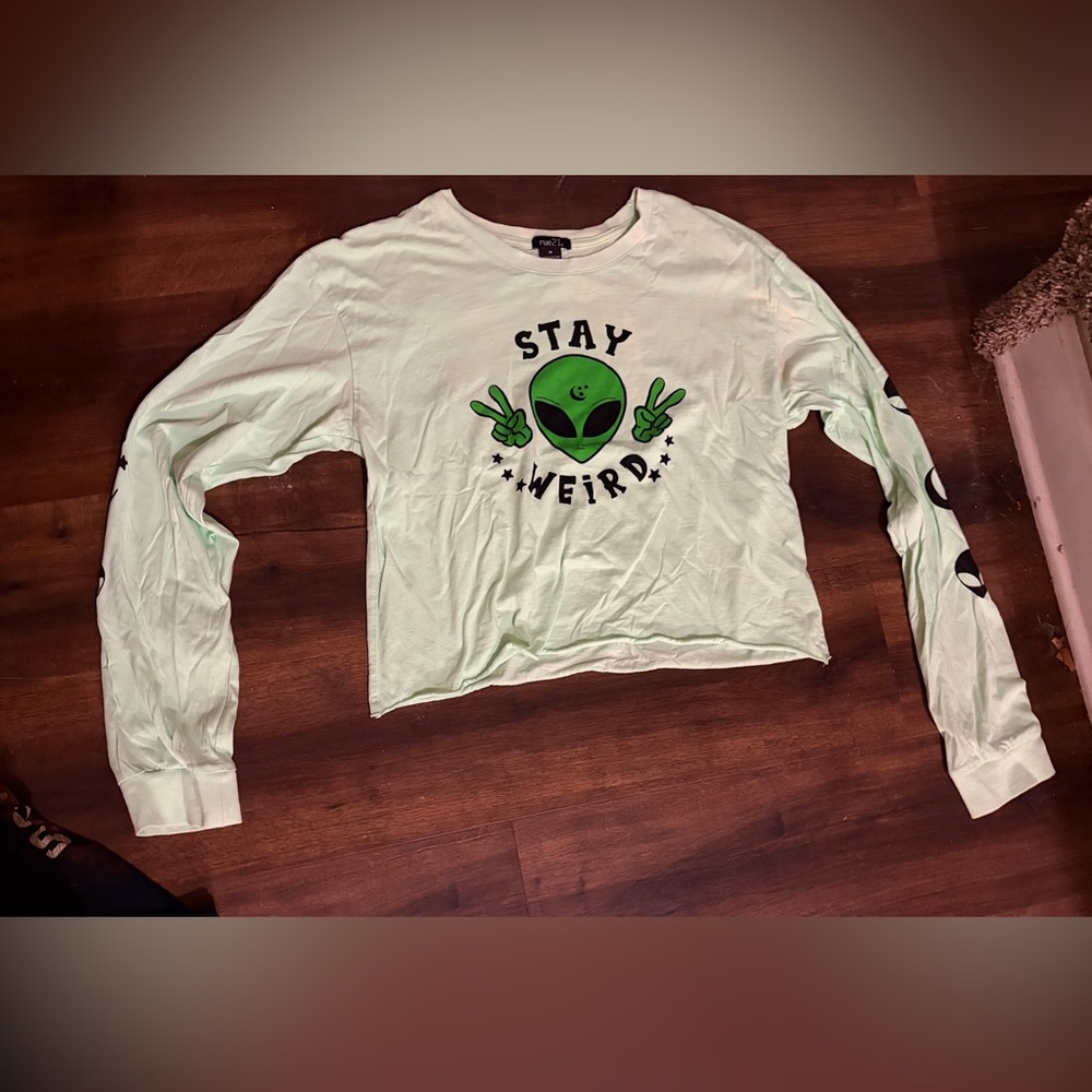 Rue21 Stay Weird Alien Graphic Long Sleeve Shirt